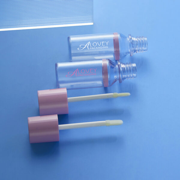 Lip oil tubes